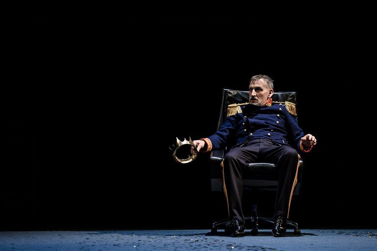 merlin_135739011_a1bd8ba3-70f6-4fc3-aa6d-19106f81c082-master768